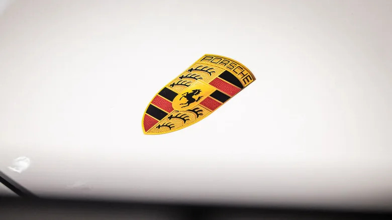 There's An Expensive Reason People Surprisingly Hate The Porsche 911 Luxury Car
