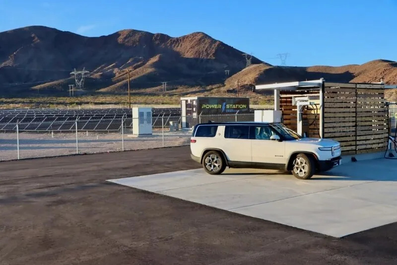 'Come get some free [electricity]': Owner offers promotional free refueling at massive EV charging station