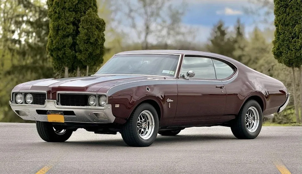 Oldsmobile, This Upgraded 1969 Oldsmobile Cutlass Supreme Packs a 455 Big-Block and Heads to Mecum