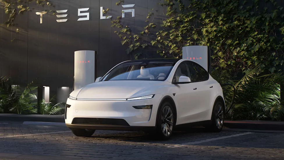 Tesla robotaxi service finally covers an entire metro area—with a handful of cars