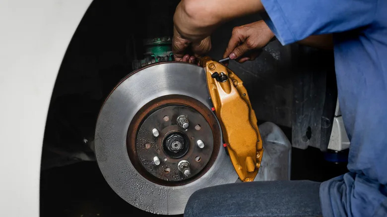 Bleeding Brakes By Yourself? Here's What You Need To Know