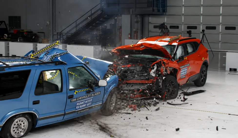 IIHS Milestone Study Reveals Destructive Safety Ratings Have Saved Over 48,000 Lives