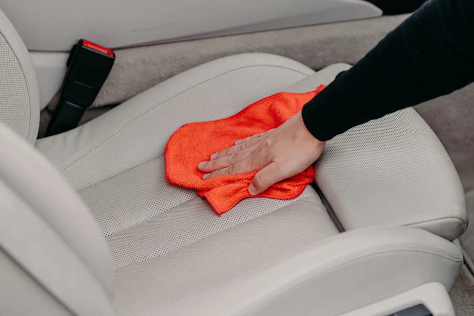 10 Good Habits for a Cleaner Car