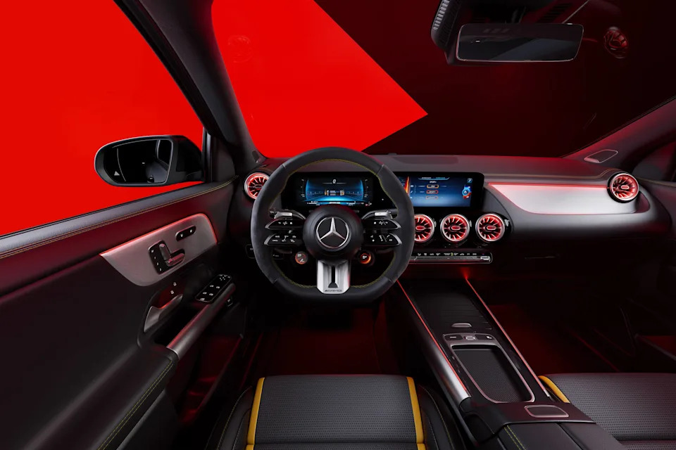 2025 Mercedes-AMG GLA 35