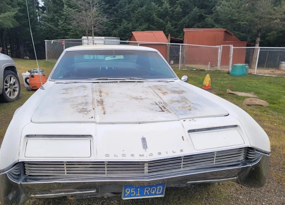 Oldsmobile, 1966 Oldsmobile Toronado Barn Find: No-Reserve Auction for a Front-Wheel Drive Pioneer