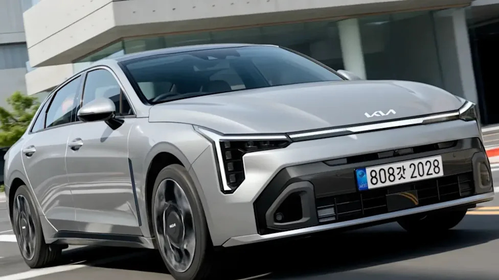 2027 Kia K5 May Skip A Full Redesign For A Cleaner Facelift