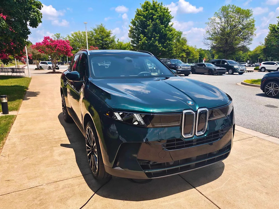 BMW’s new X5 comes with 5 engine choices, including hydrogen