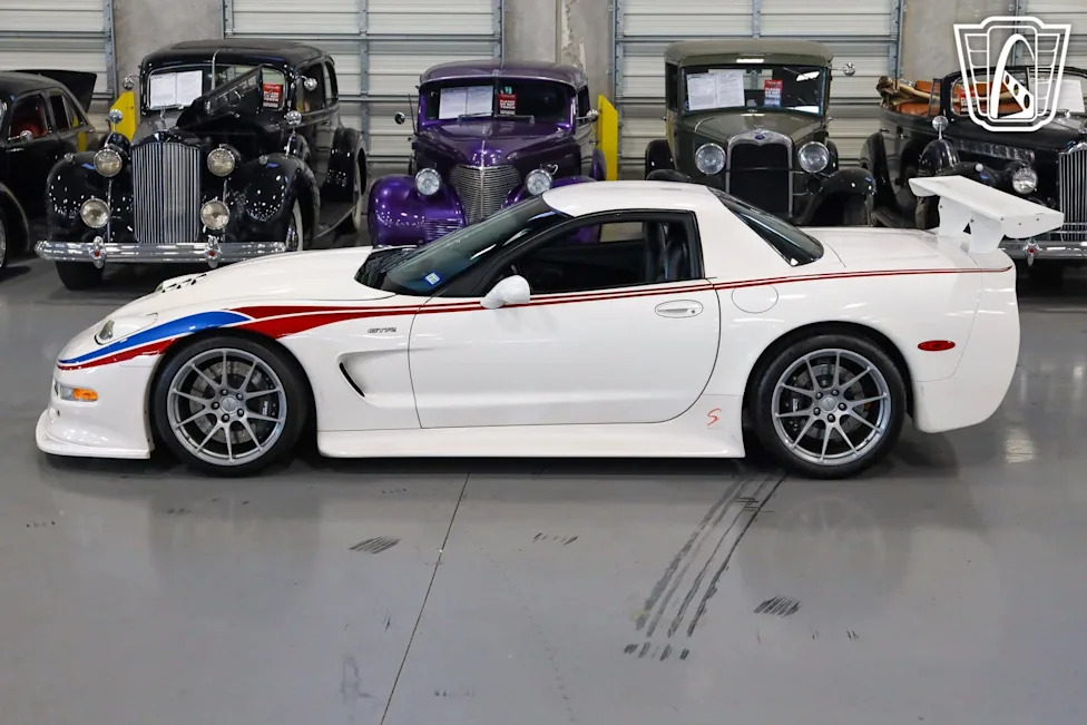 This 2002 Corvette Z06 GTR Is a 427-Powered Specter Werkes Widebody Time Capsule