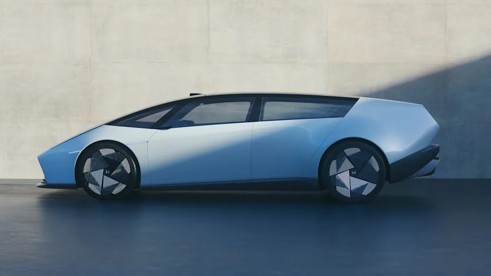 The Honda 0 Series Saloon Would’ve Been a Better Ferrari Design Than the Luce
