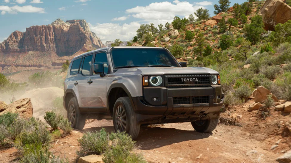 Toyota Land Cruiser 1958: How Does It Compare To The Standard Trim Model?