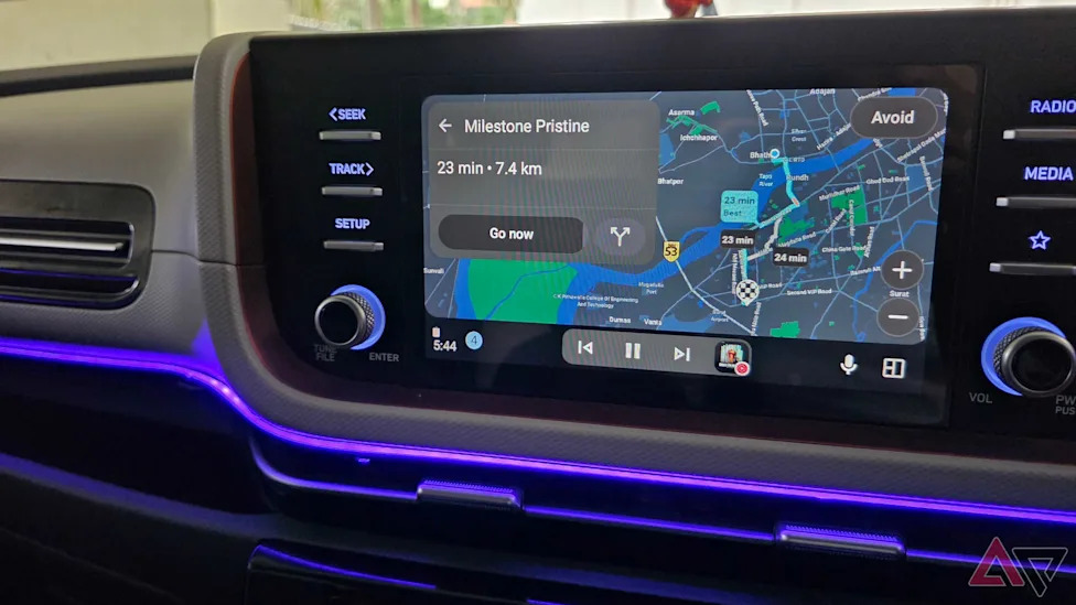 Android Auto's Google Maps speedometer is gone—and it's taking stop signs with it