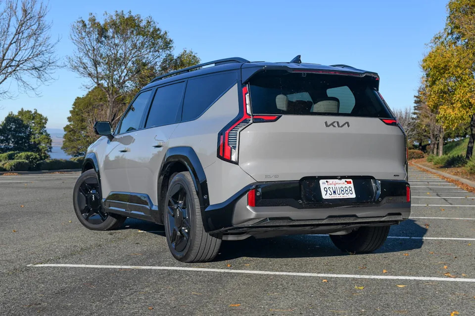 Kia EV9's $16K Discount Means It's Priced Like a Niro EV