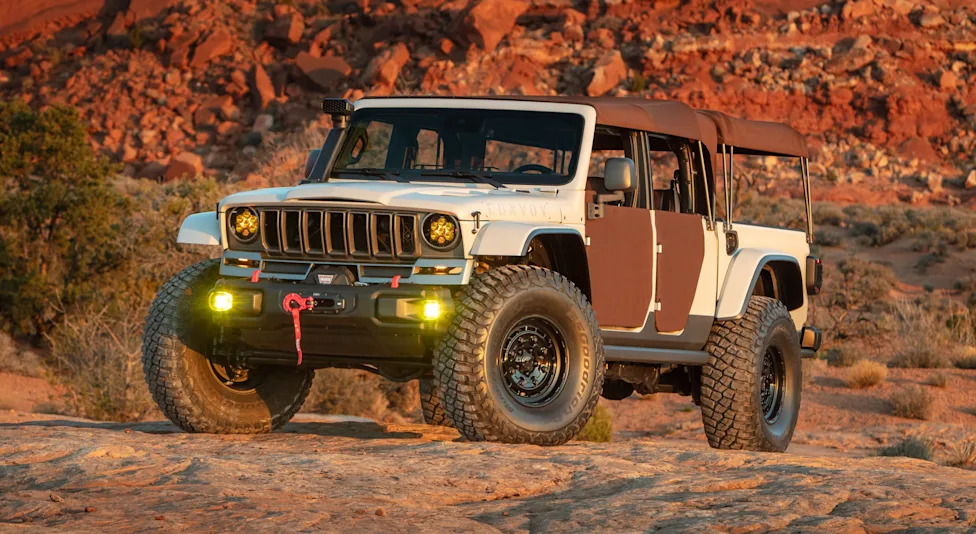 Jeep, The Jeep Scrambler Will Have a Bigger Bed Than a Gladiator. Here’s How