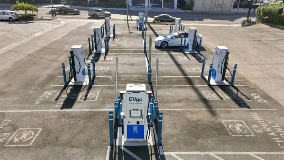 LA’s Largest Non-Tesla EV Charging Station Opens With A Surprise: CHAdeMO Support