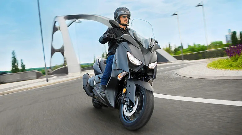 How Fast Were Yamaha's 400cc Scooters, And Why Did It Stop Making Them?