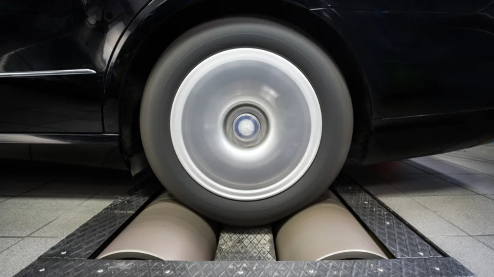 This Is How Consumer Reports Figures Out Average MPG (It's Way Different From The EPA's Method)