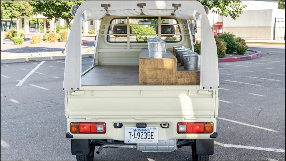 This No-Reserve 1988 Honda Acty 4WD Moonlights as a Traveling Flower Truck