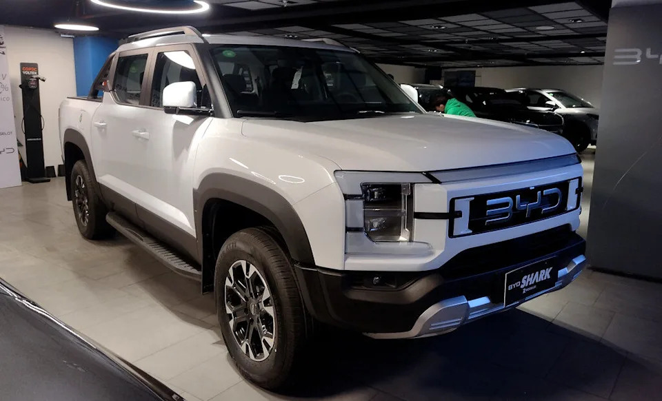 Hacker Finds This Chinese BYD Pickup Shockingly Easy to Break Into and Control Remotely