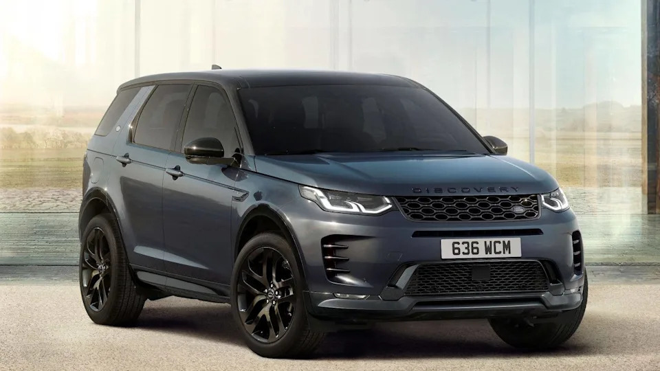23,000 Land Rovers Could Suddenly Lose Drive Power on the Road