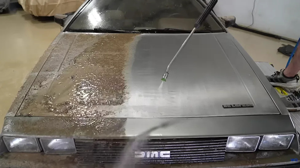 Family’s Abandoned DeLorean Gets Cleaned For The First Time In 25 Years