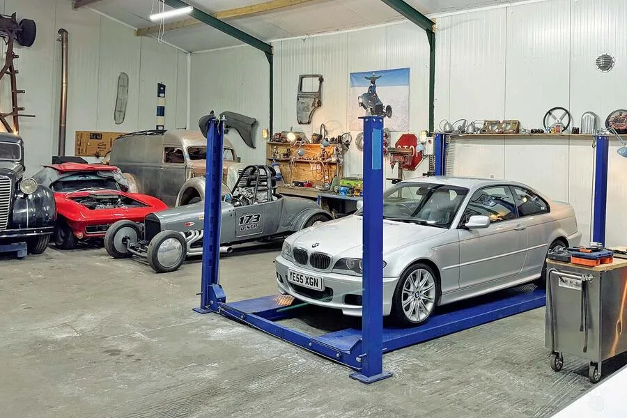 The perfect daily driver: modifying a 21-year-old BMW 330Ci