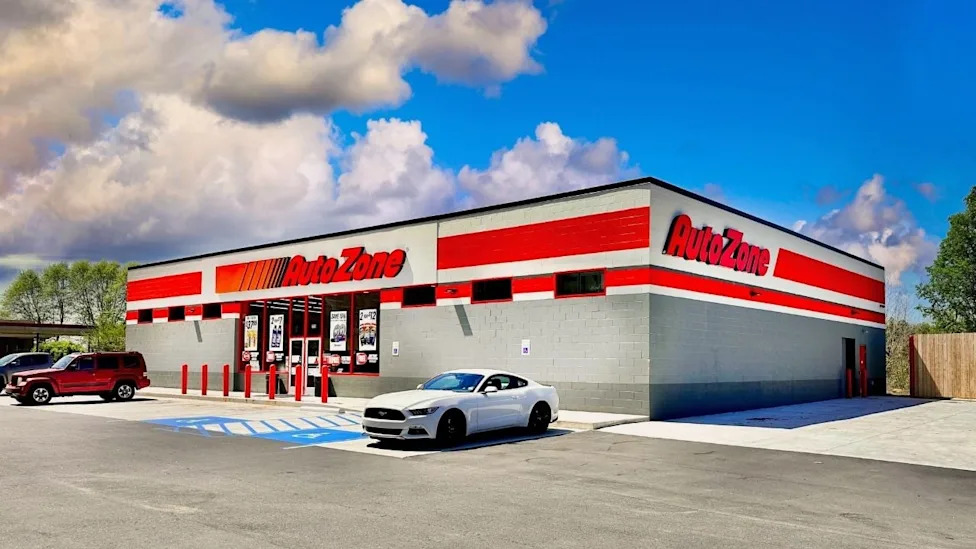 Man Claims To Have Found a "Money-Saving" Hack After Seeing Car Part Listed for $10 at AutoZone