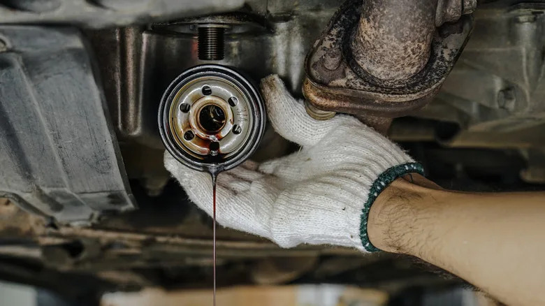 These Bad Habits Might Be Shortening Your Car Oil's Lifespan