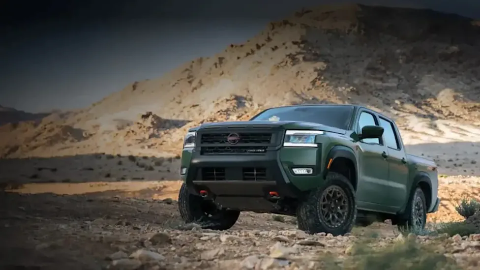 Nissan Frontier's V6 Commitment Is Drawing In Toyota Tacoma Shoppers