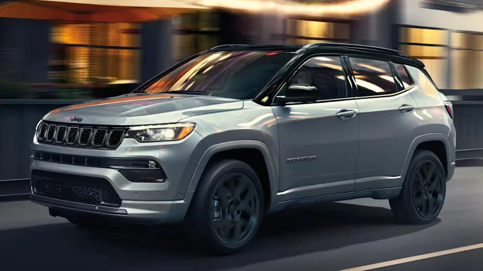 Jeep Compass Owner Pays for Simple Back Seat Fix After Viral Mechanic Video