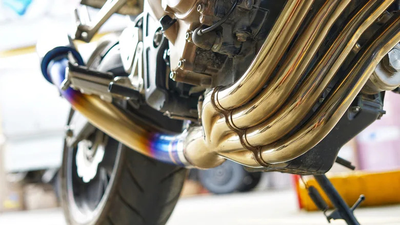 Why Do Some Motorcycle Exhaust Pipes Turn Blue?