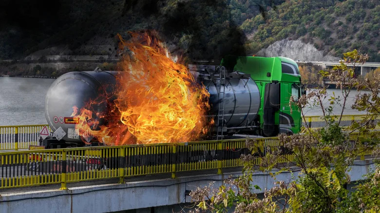 Why Most Commercial Vehicles Are Required To Carry Fire Extinguishers