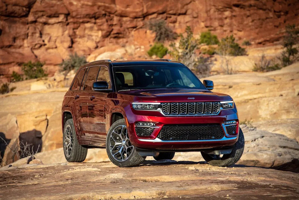 Jeep, Jeep Cherokee, Jeep Grand Cherokee, Jeep Recalls 419,035 Grand Cherokee SUVs