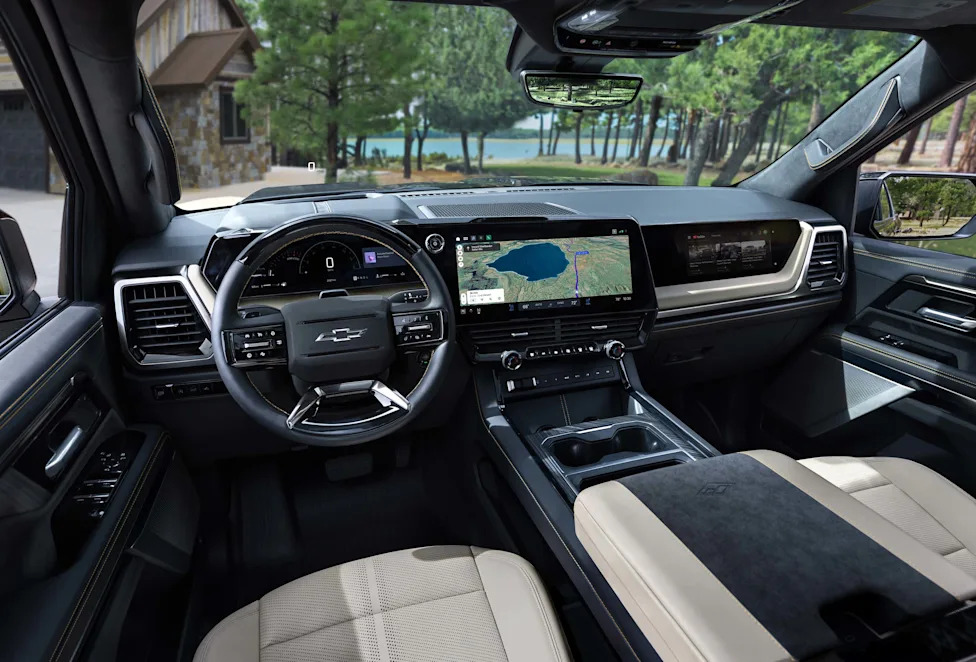 Truck wars: Next-gen Chevy Silverado leans into tech, V-8s