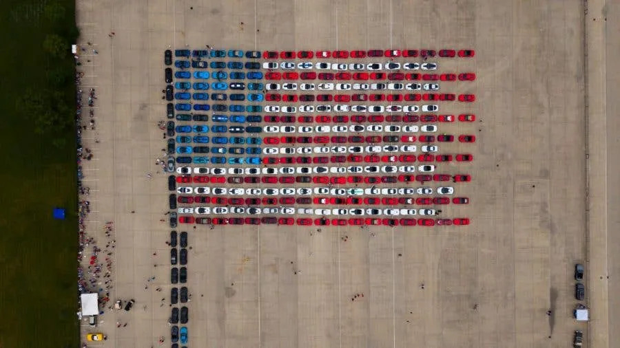 300 Chevrolet Corvettes Formed a Giant American Flag for Veterans