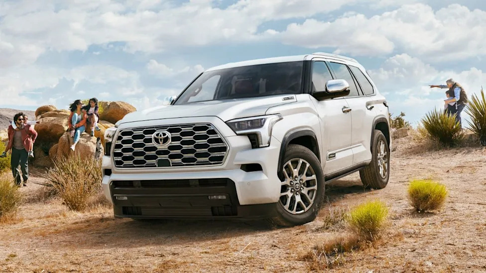 New Study Shows How Shockingly Expensive It's Become To Drive A Large SUV This Year