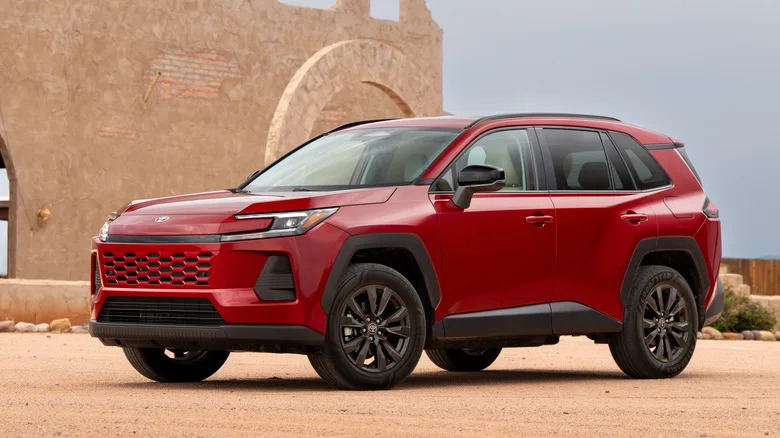 Toyota Dealers Have A 'Really Unusual' Problem With The Hybrid RAV4