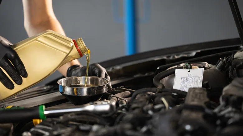 What Does The W Stand For When It Comes To Engine Oil?