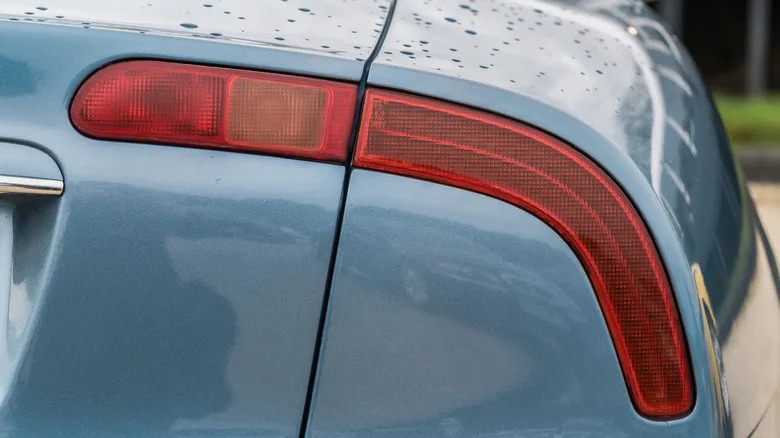 Tail Lights And Brake Lights Are Not The Same Thing - Here's The Difference