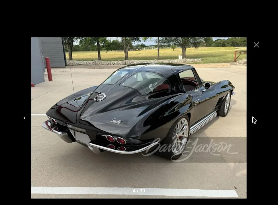 Restomod 1967 Corvette Hides 600HP LS3 Under That Split-Window Style