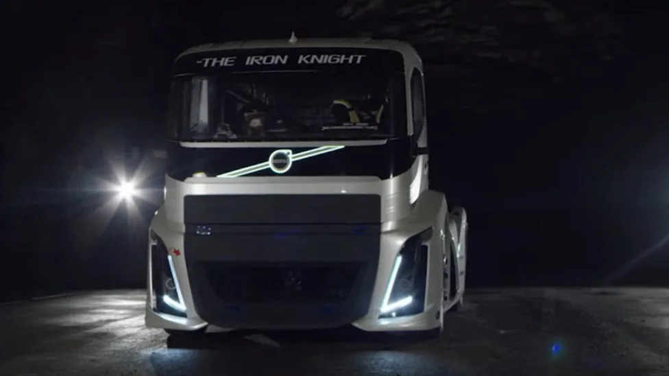 How Fast Is The World's Fastest Semi-Truck?