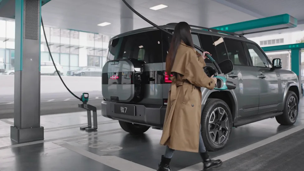 AI Could Help EVs Fast-Charge Without Killing Battery Life