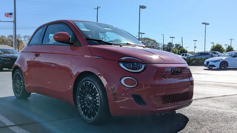 My 2024 Fiat 500e Is So Good At Fixing Itself, I Don't Even Need A Mechanic