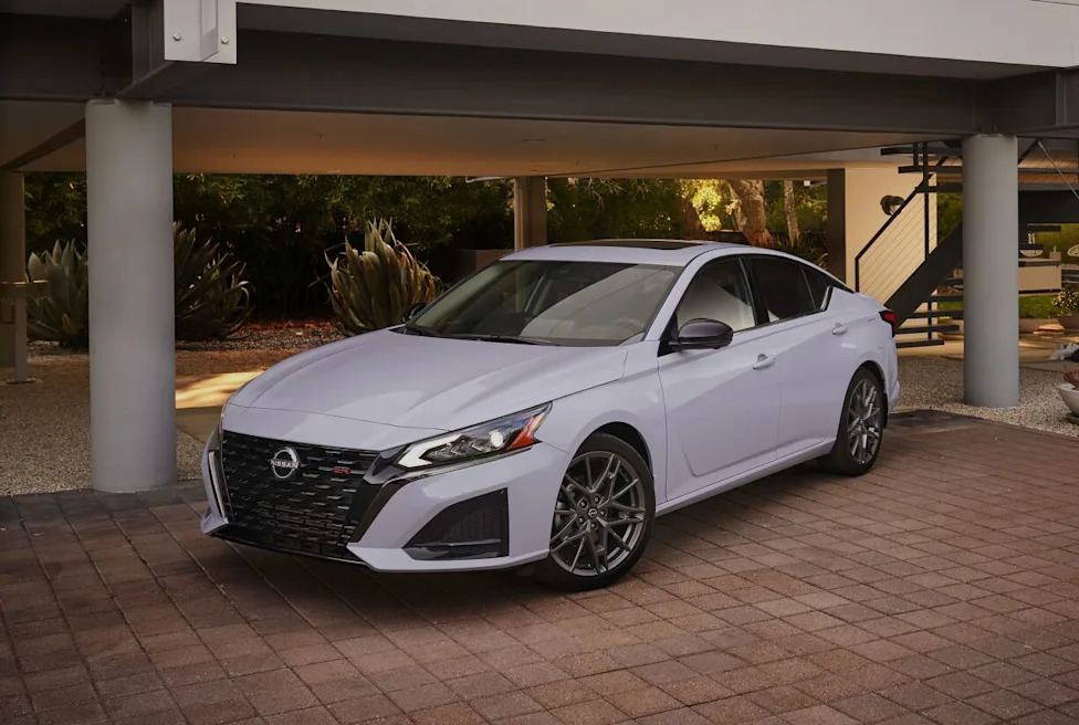 Actually, The Nissan Altima Will Live For At Least One More Year...