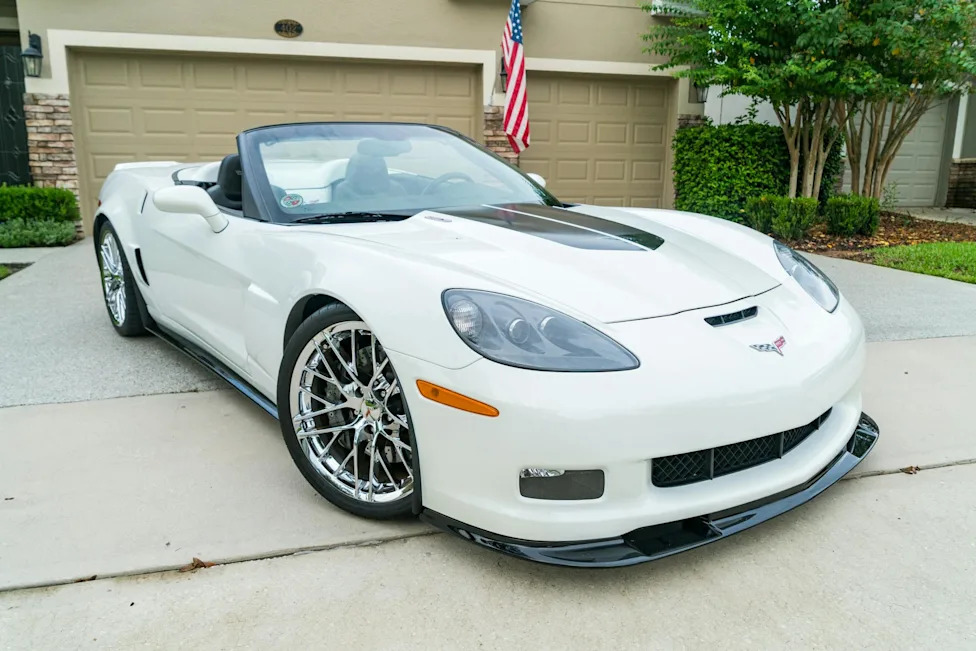 8K-Mile 2013 Corvette 427 Convertible Is A Rare C6 Send-Off With Z06 Power