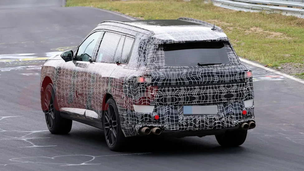 Nearly 600-HP BMW X7 Still Won’t Match the Escalade-V