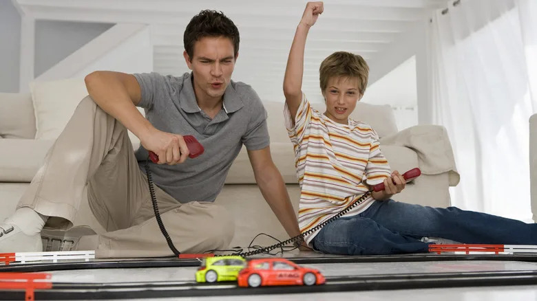 There Are Die-Hard Slot Car Fans Out There Keeping The Hobby Alive