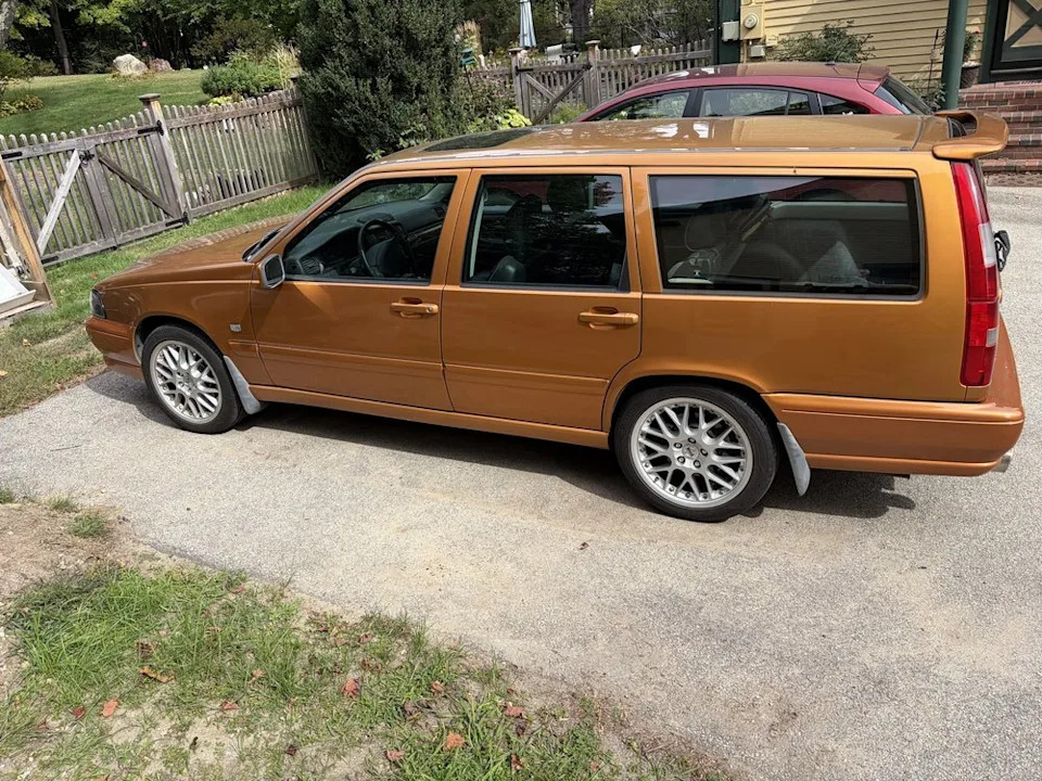 1998 Volvo V70R For Sale