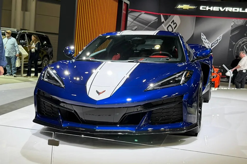 2027 Corvettes With Chevy's New LS6 V8 Are Leaking Oil
