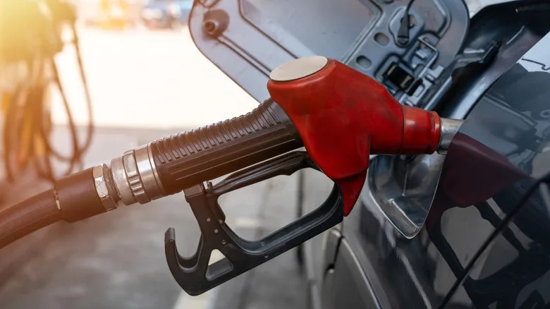 Why The EPA Caps Benzene In Your Gas At 0.62 Percent (And Why It Matters)