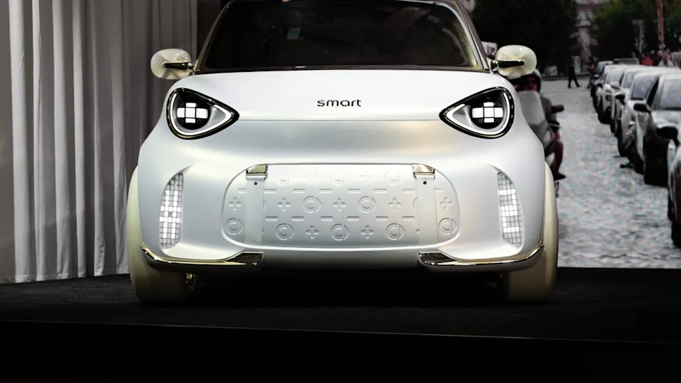 The Smart Fortwo Failed In America, But Its Tiny EV Successor Has Better Timing